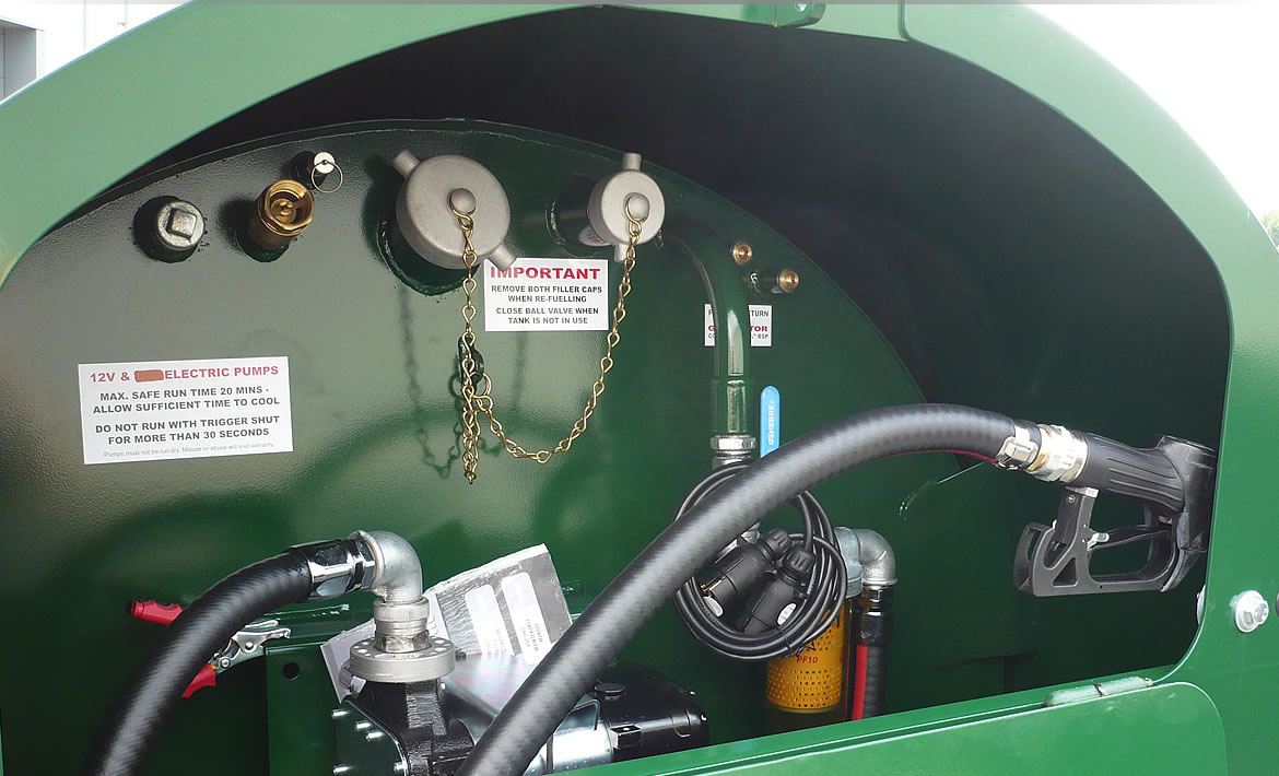 2,000 litre highway twin axle bowser dispensing equipment